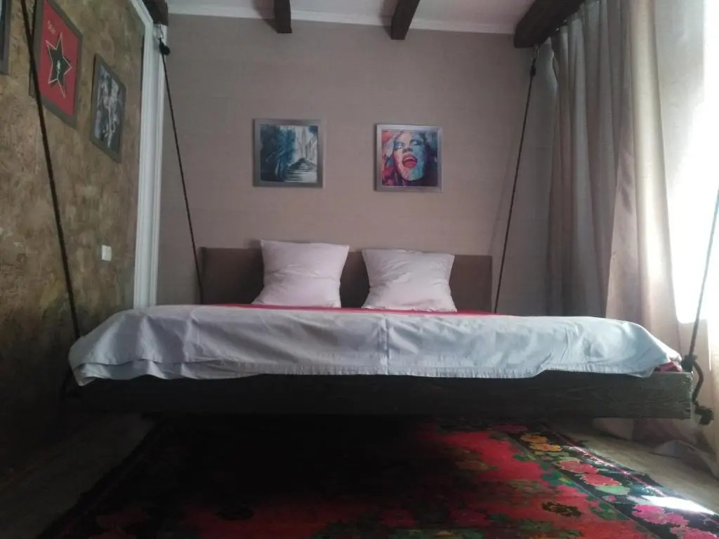 Sweet Home Art Boutique