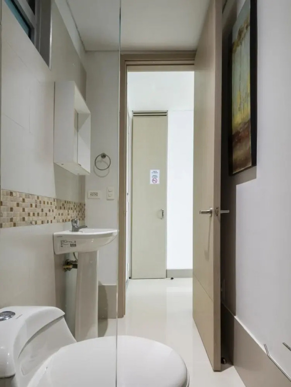 Relaxing 1 BR Beachfront Apartment w Wifi and Pool