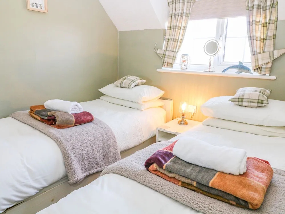 Little Bolt Hole