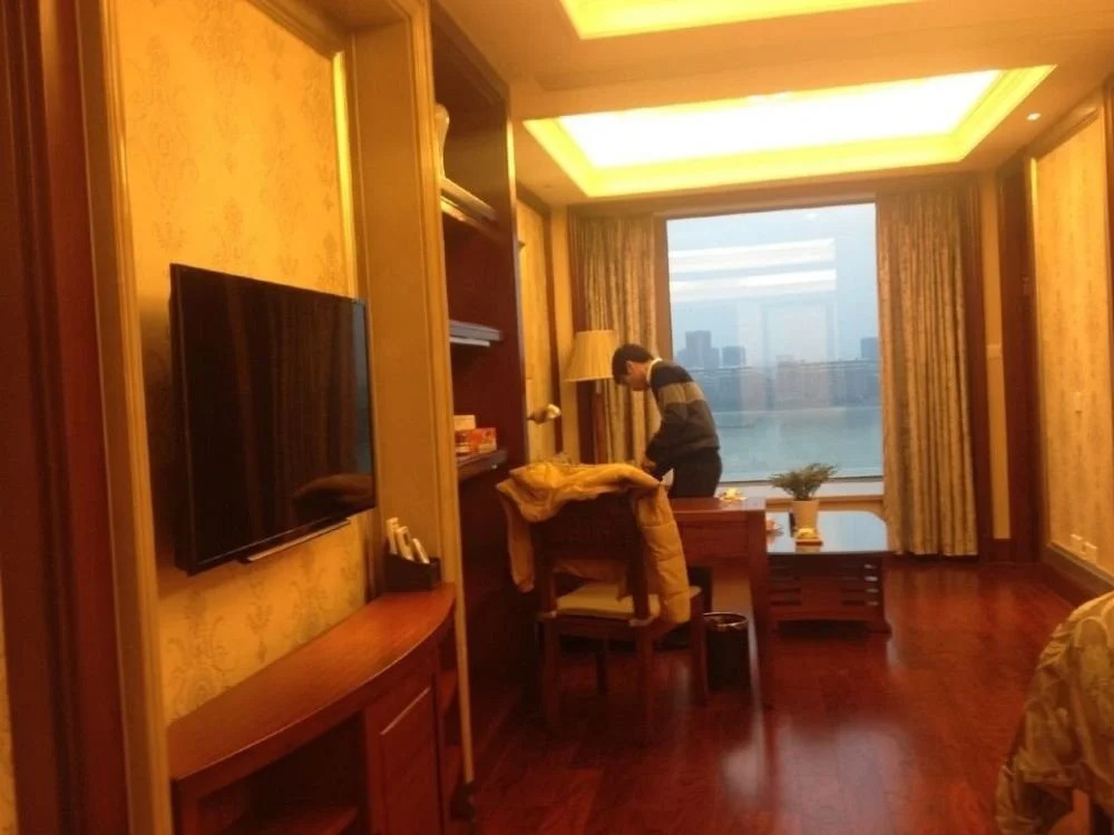 Hangzhou Lingtaoge Hotel
