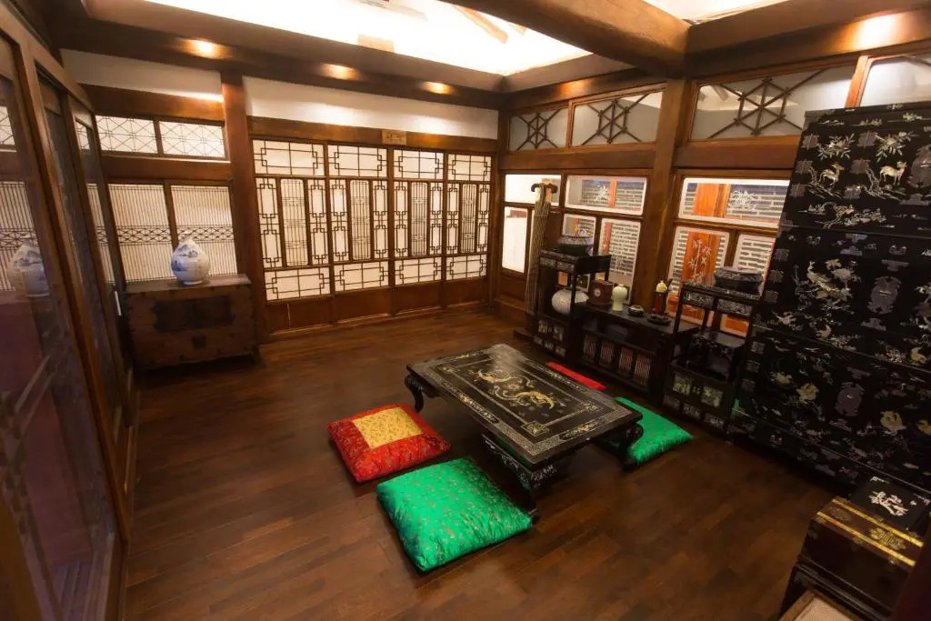 Hanok1957