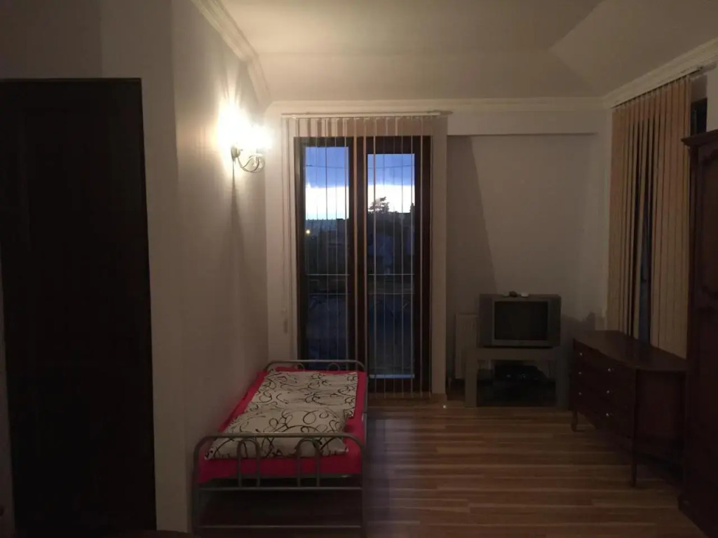 Lasha Guest House
