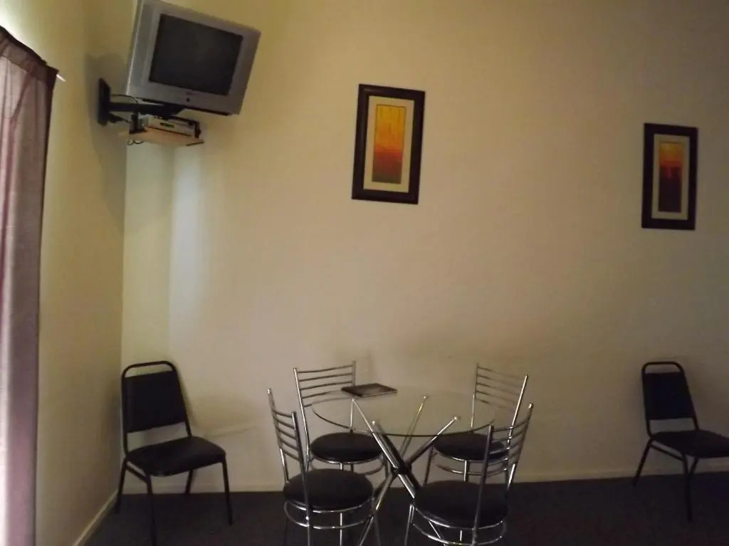 Bay Road Motels