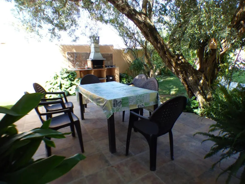 Rural house with private pool, new and beautiful garden