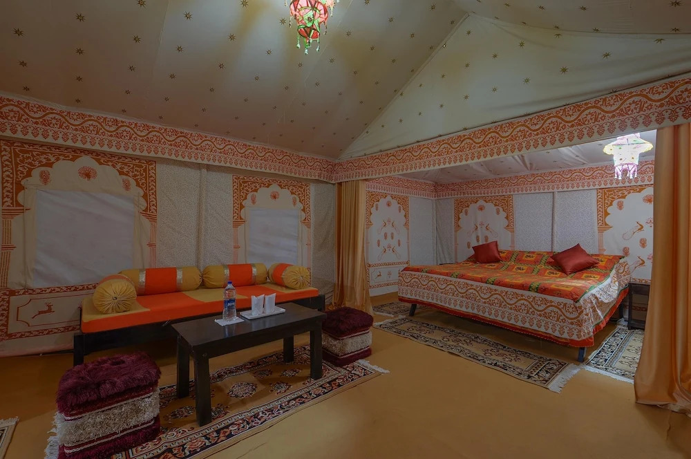 Camp e Khas