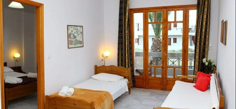 Idomeneas Apartments
