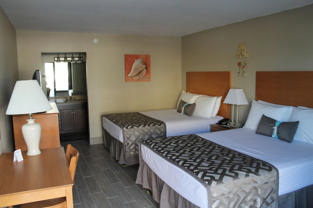 Beachside Motel - Amelia Island