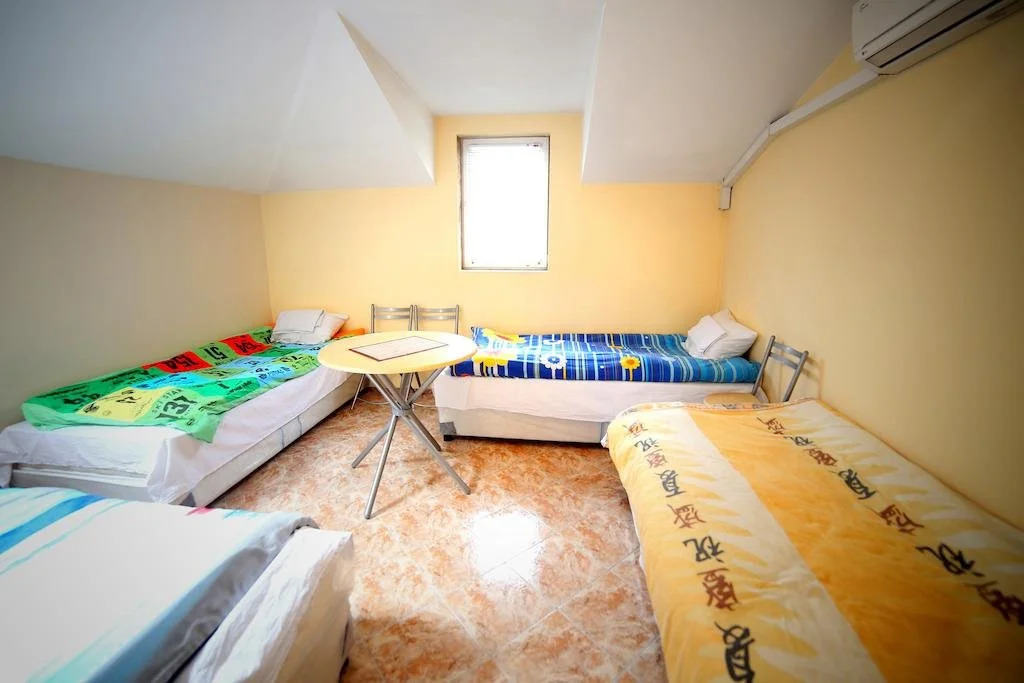 Moto Guest House