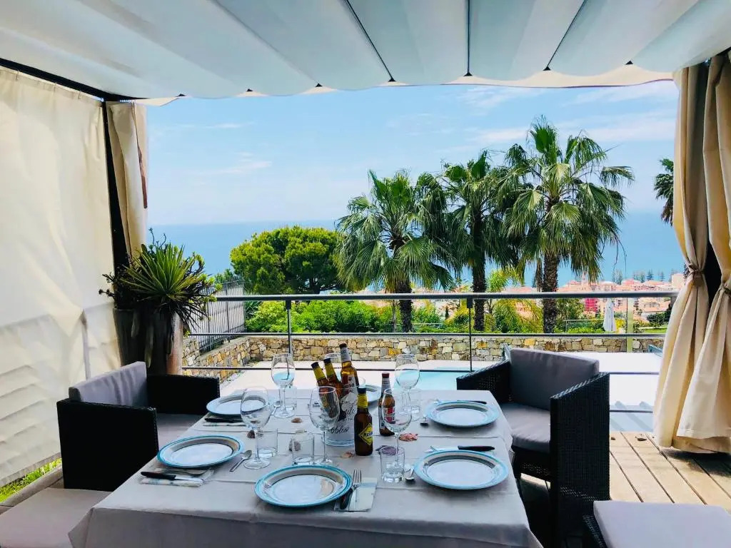 Luxury Sea View Villa Monet with Private Pool - Exclusive Retreat in Bordighera