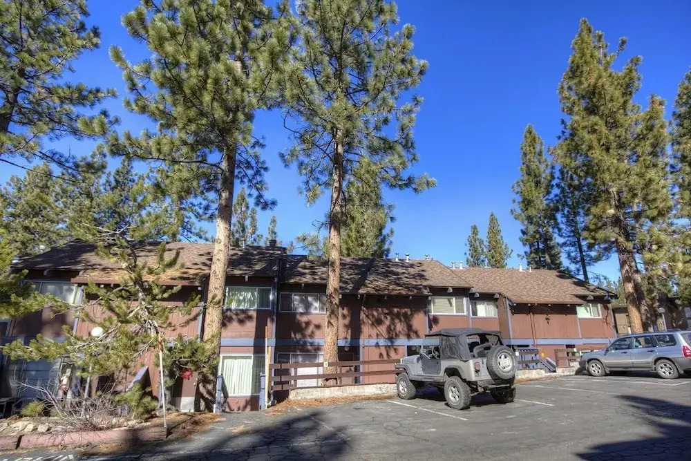 Heavenly Mountain Hideaway 2 Bedroom Home by RedAwning
