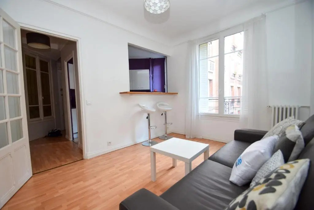 Top location near ParisSuperb cosy 2p apartment
