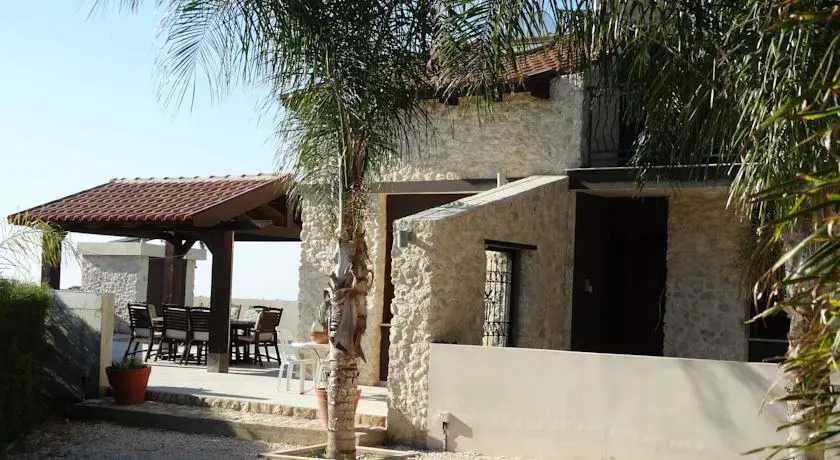 Villa Stone