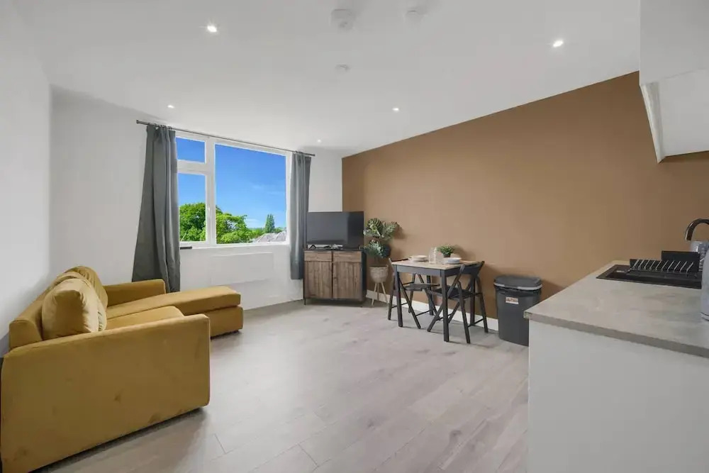 Stylish Modern Apartment - Free Parking - W