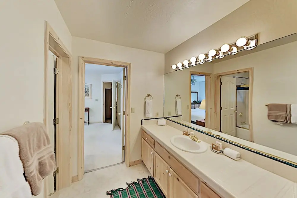 14036 Ski View Loop Home