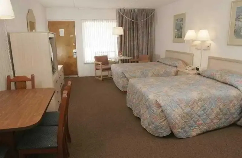 Sunny Shores Motel