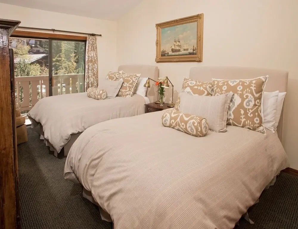 3BR Residence w/ Cozy Fire Place - Lodge at Vail by RedAwning - Save 20% on 7+ Nights!