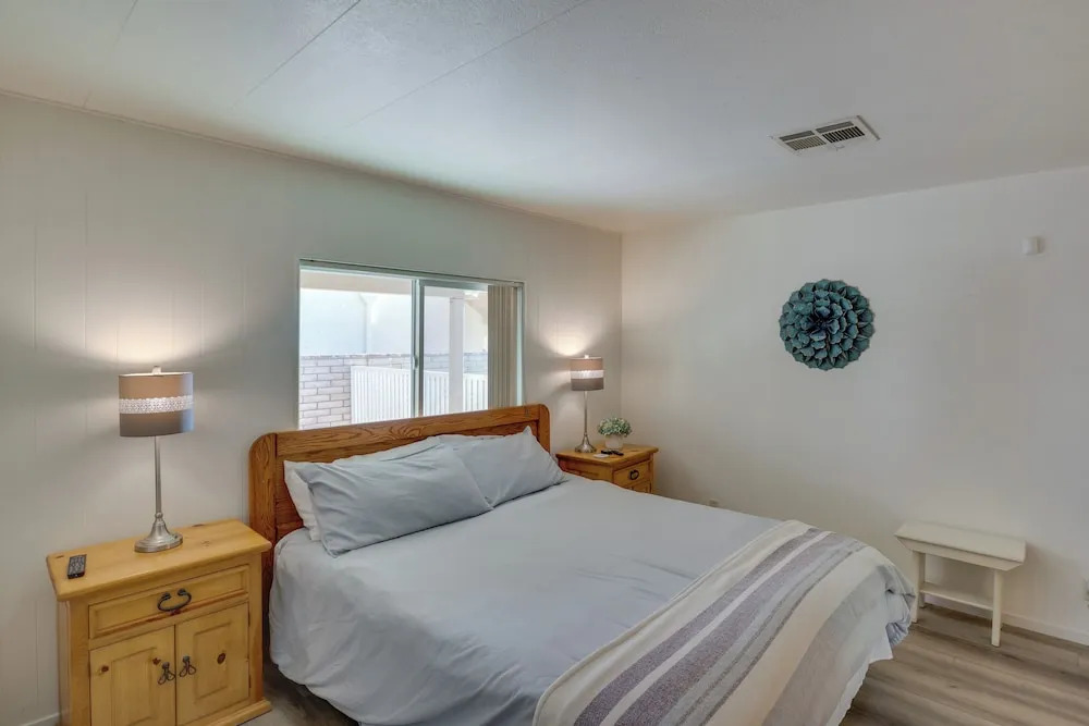 Riverfront Bullhead City House w/ Balcony!