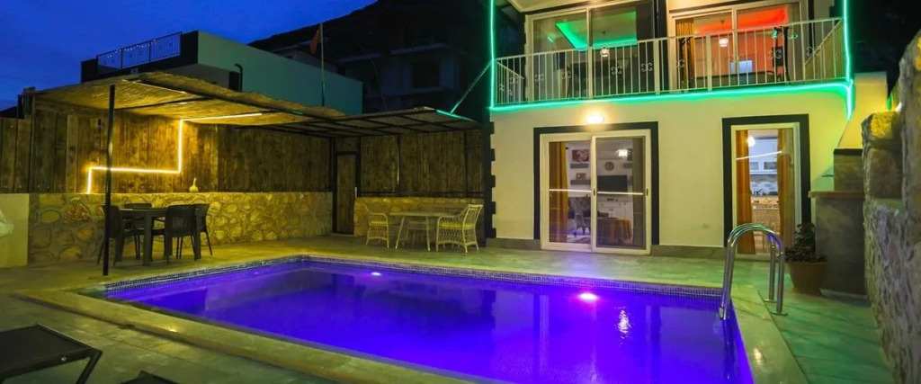 Villa Mor 1 Gökseki