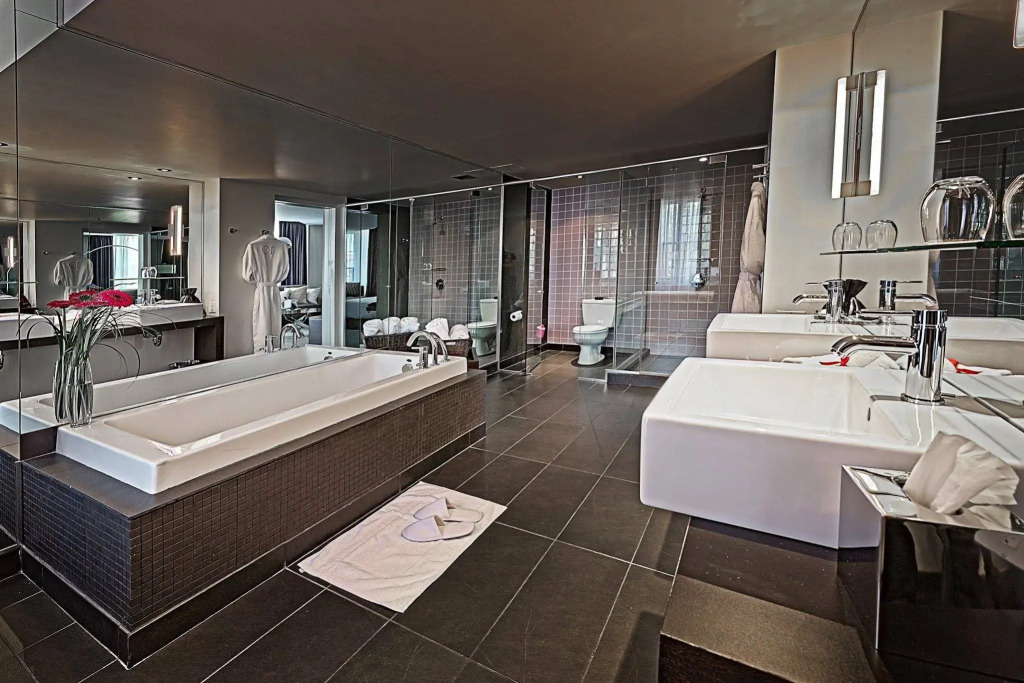 HOTEL10