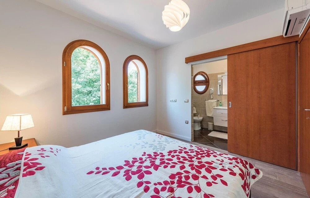 Stunning Home in Vabriga With Wifi and 3 Bedrooms