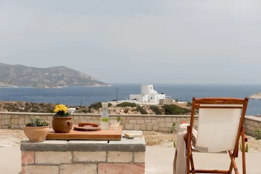 Irene Kimolos Villas