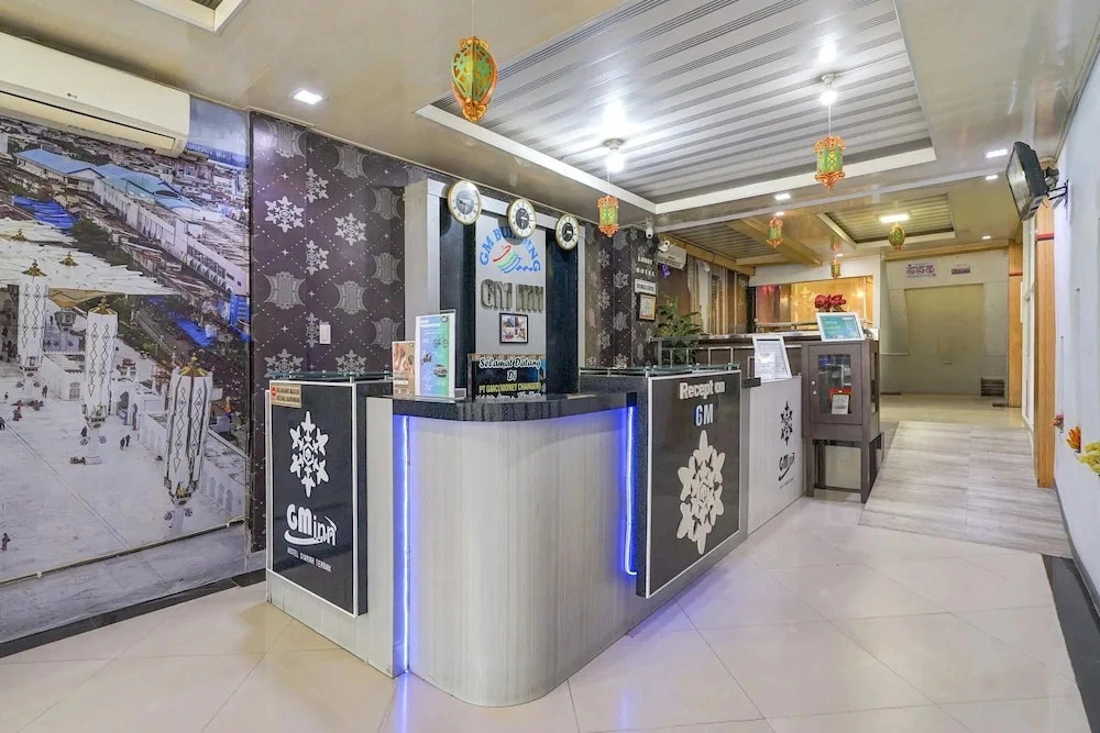 Stylish DBL Suite Escape W/ Free Wifi and Parking