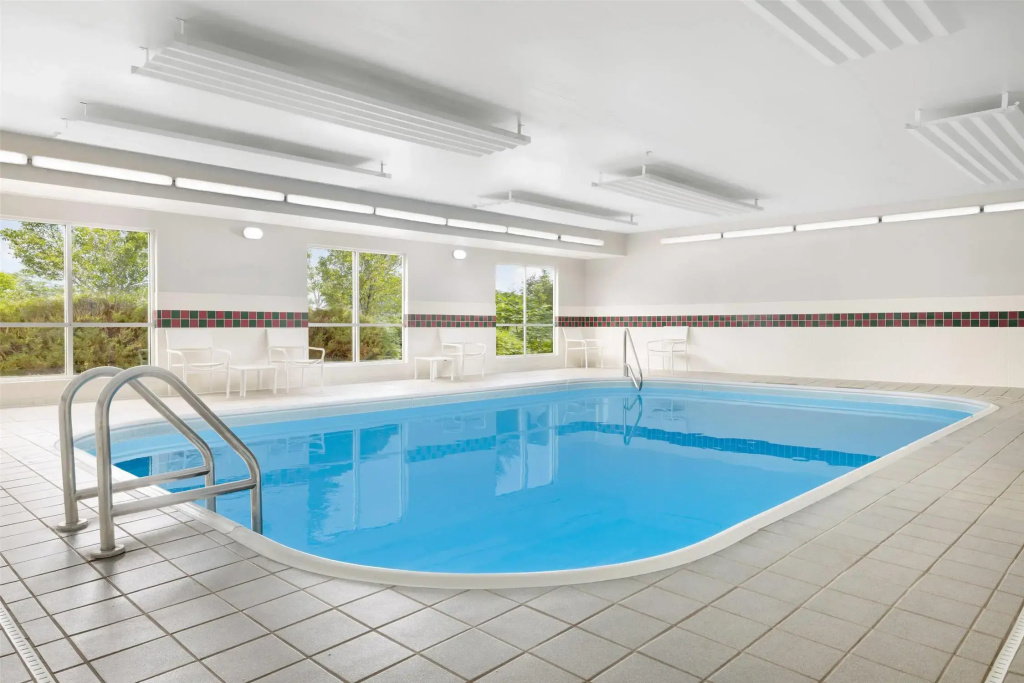 Отель Country Inn & Suites by Radisson, Springfield, OH