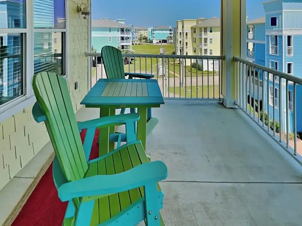 Beachside Blue Sailfish by Ryson Vacation Rentals