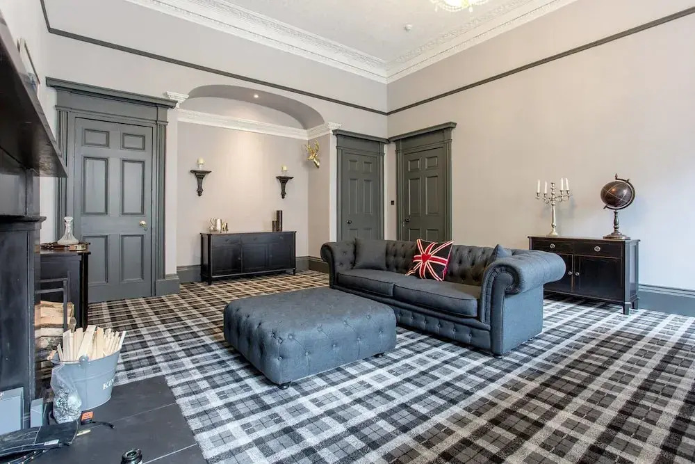 Huge Luxury Townhouse in the City Centre