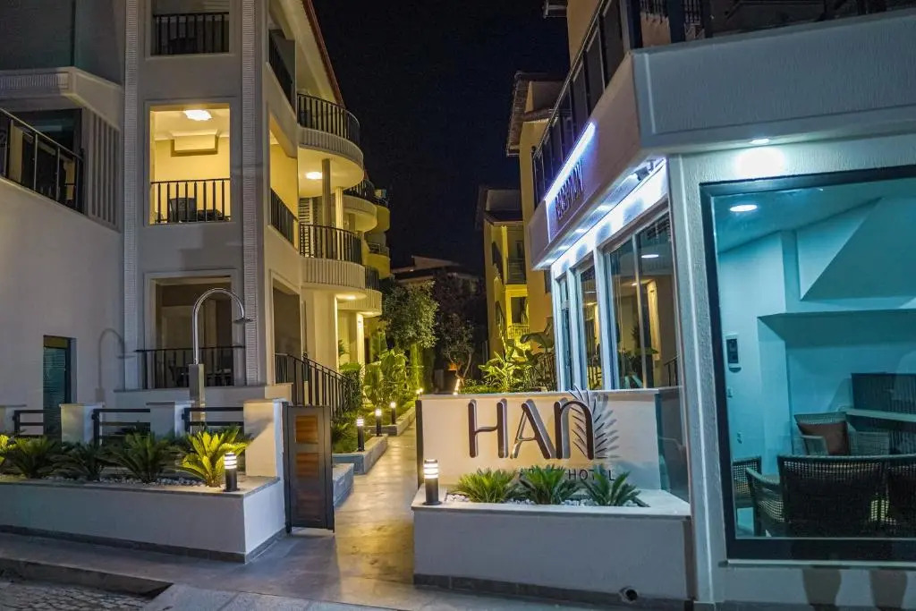 Han Apart Hotel Side