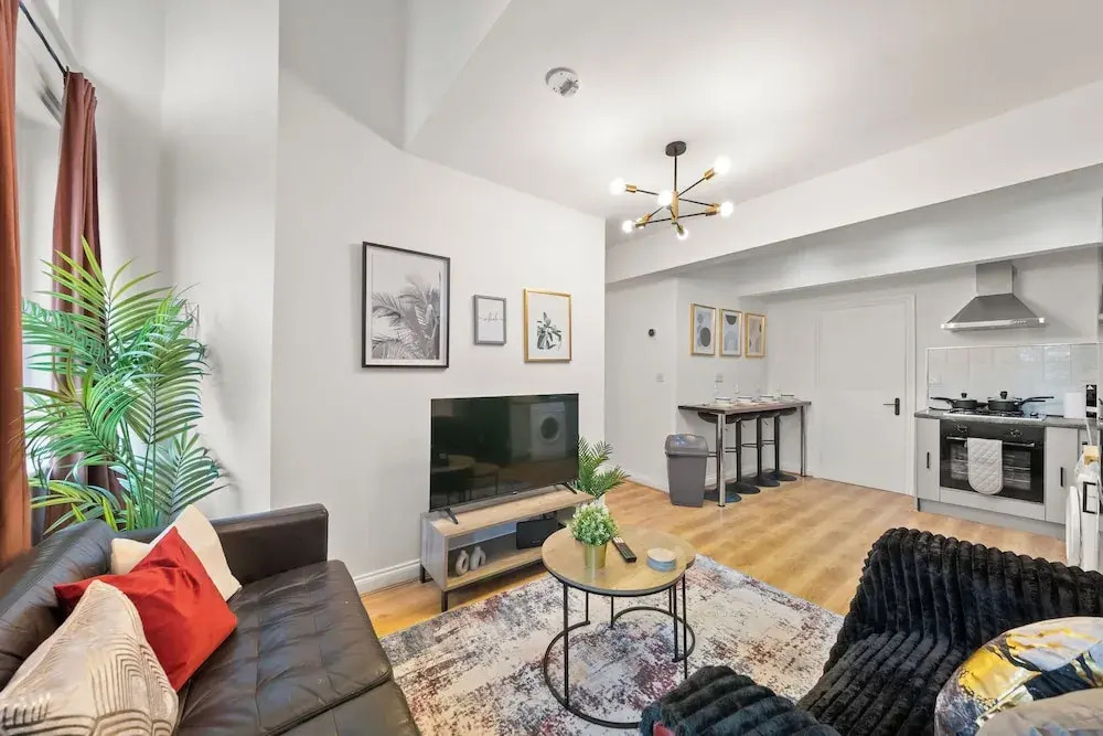 Spacious City Apartment in Birmingham