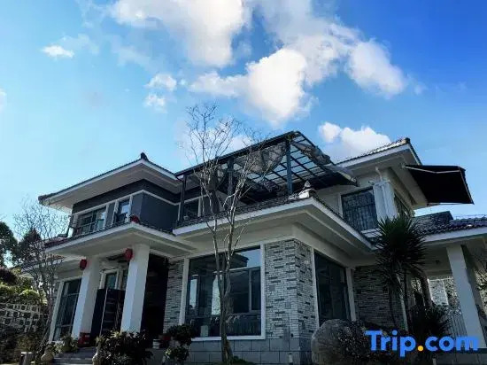 Tengchong Senya Golf Villa Resort