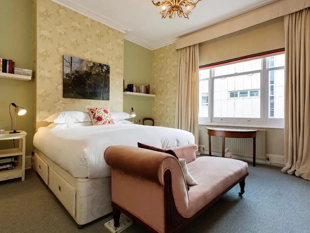 Veeve  3 Bed House On St Marks Road Notting Hill