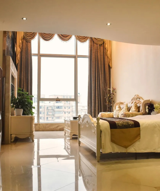 Barton International Residence Guangzhou - located in the city center adjacent to Beijing Road Pedestrian Street and Dafo Temple and close to the subway
