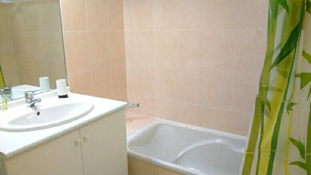 Apartment With 2 Bedrooms in Saint Goustan Auray, With Terrace - 15 km