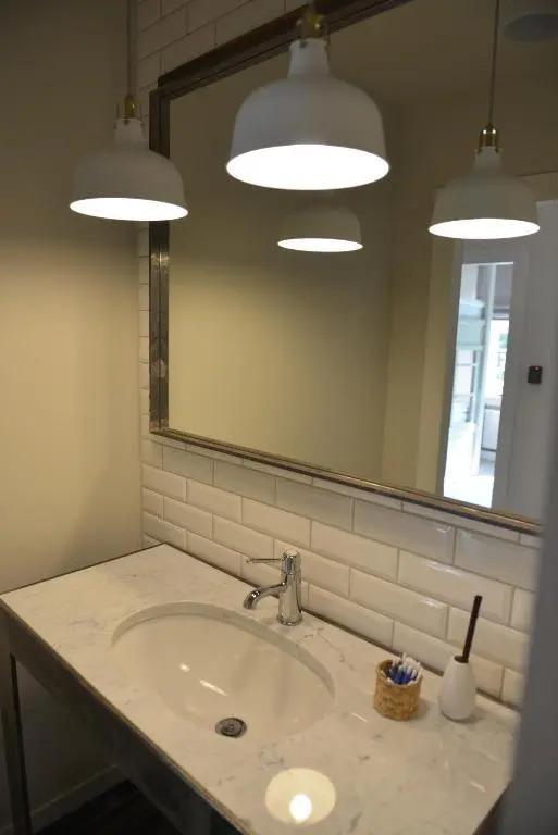Five Point Hostel & Apartments
