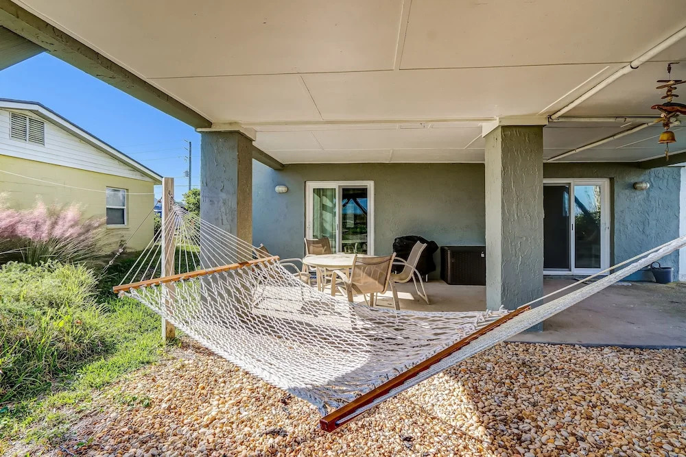 South Fletcher Spacious Family Friendly Home by RedAwning