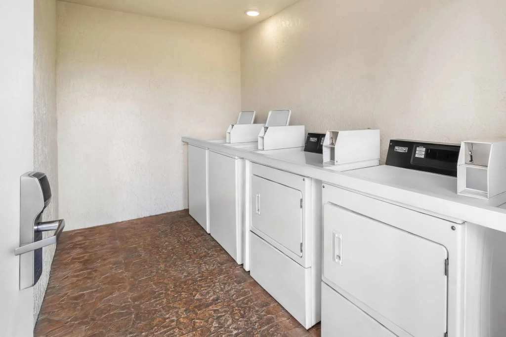 Days Inn by Wyndham Florida City