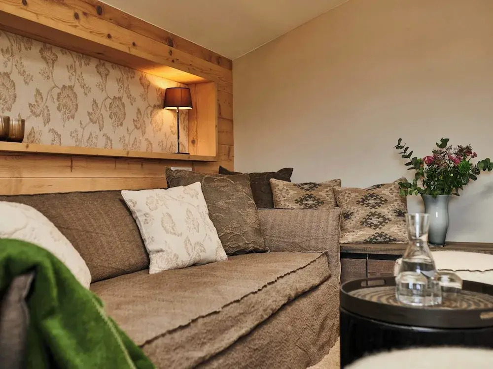 Serviced Luxury Chalet Evi, Ski-in Ski-out