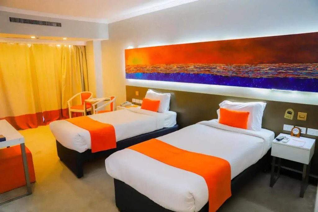 Отель Aswan Plaza