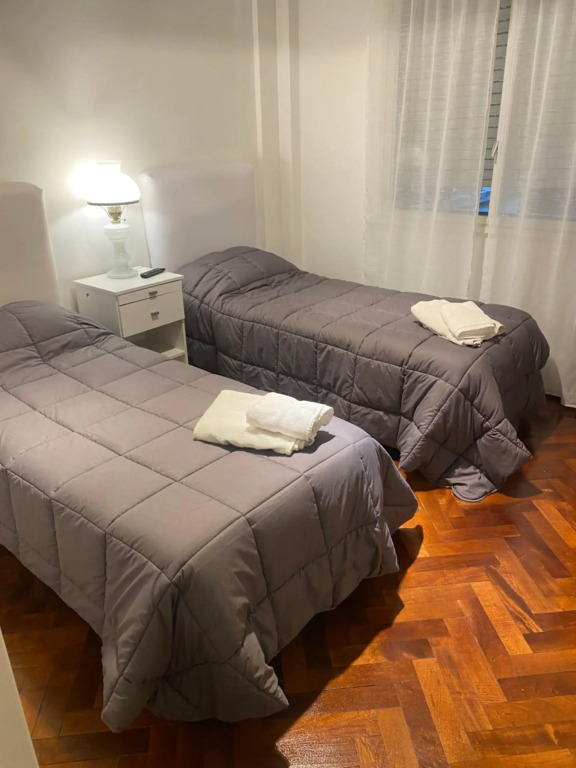 Tia Apartment/Retiro 4 amb, cerca Teatro Colon