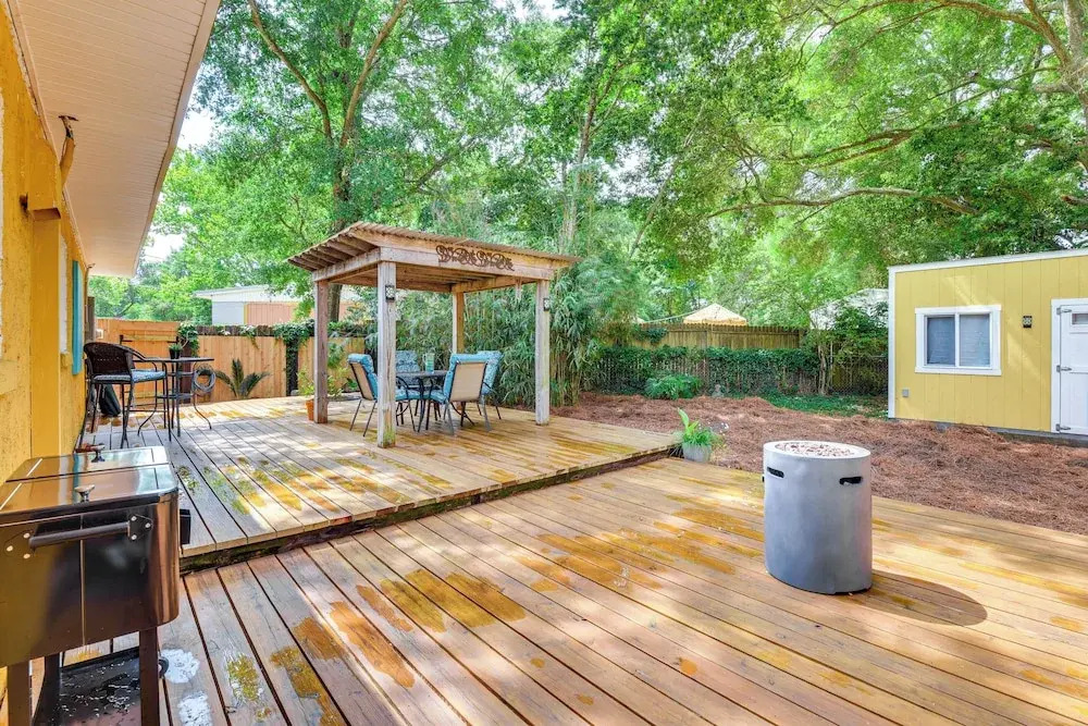 Fort Walton Beach Home ~ 2 Mi to Okaloosa Island!