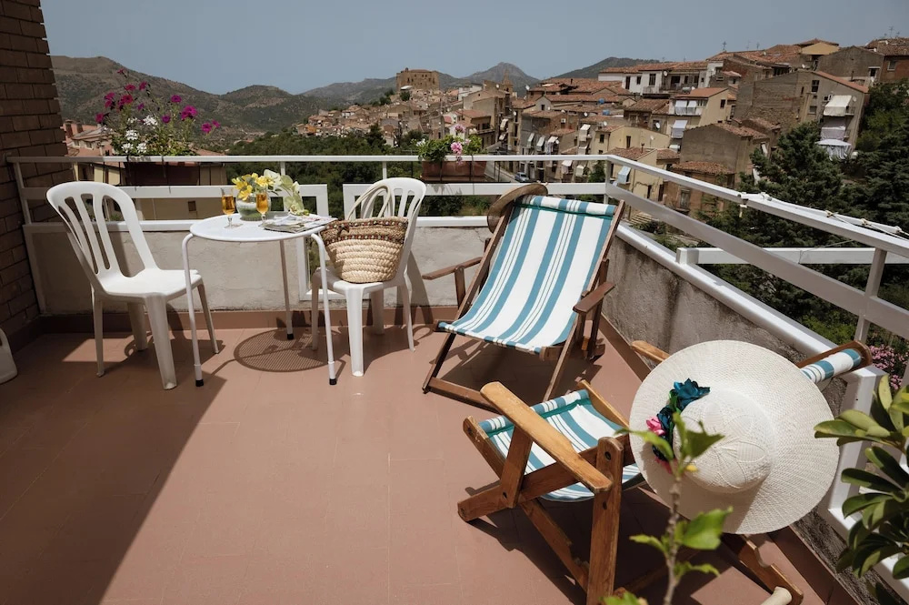 B&B Panorama