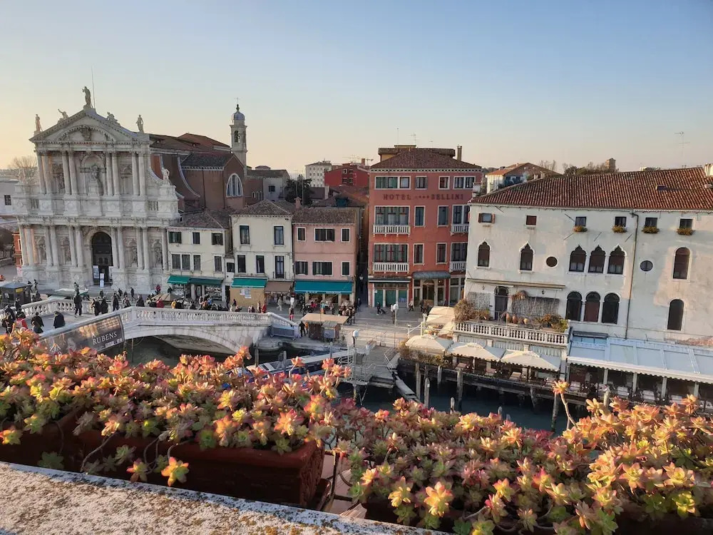 LHost in Venice