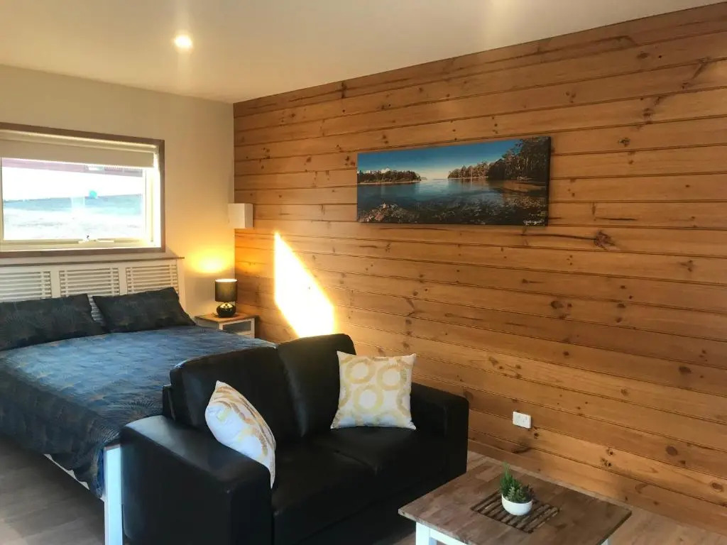 Loma Cottages