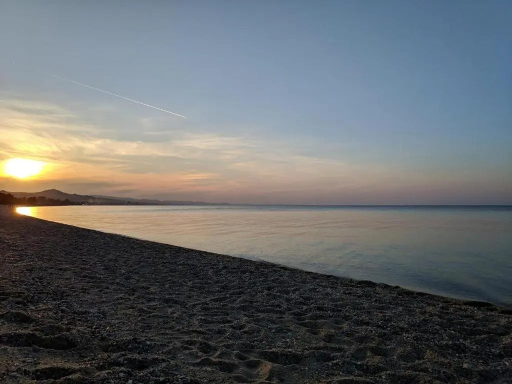 Villa Beta - 5min walk to beach, BBQ, Parking