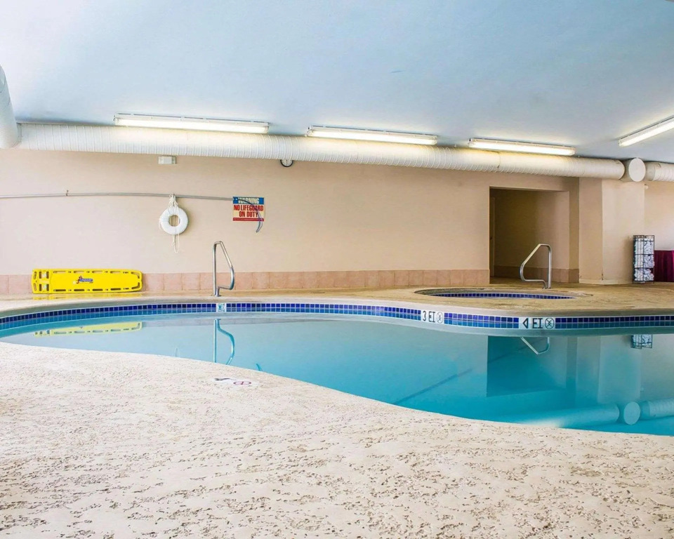 Quality Inn & Suites Bellville - Mansfield