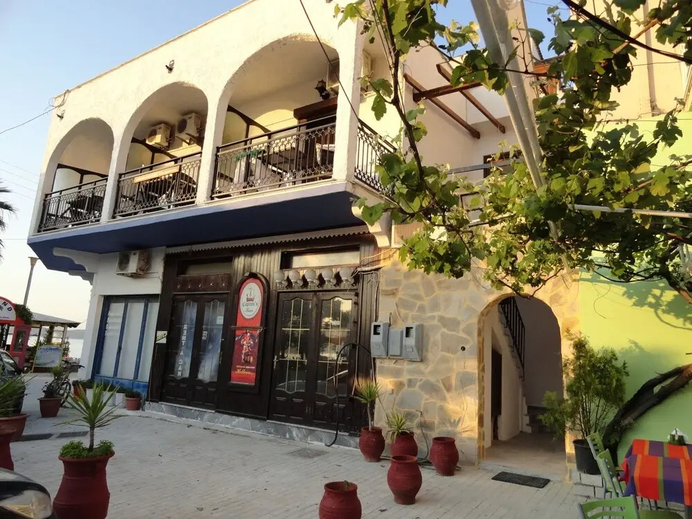 Captain's Beach Boutique Apartments