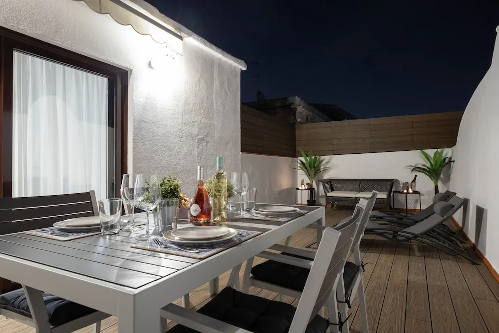 LucasLand Apartments Barcelona
