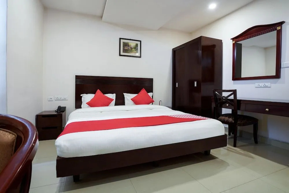 OYO Flagship 18828 Swagath Residency Kondapur